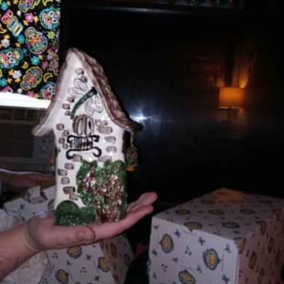 Pottery - Picture 2 of 7